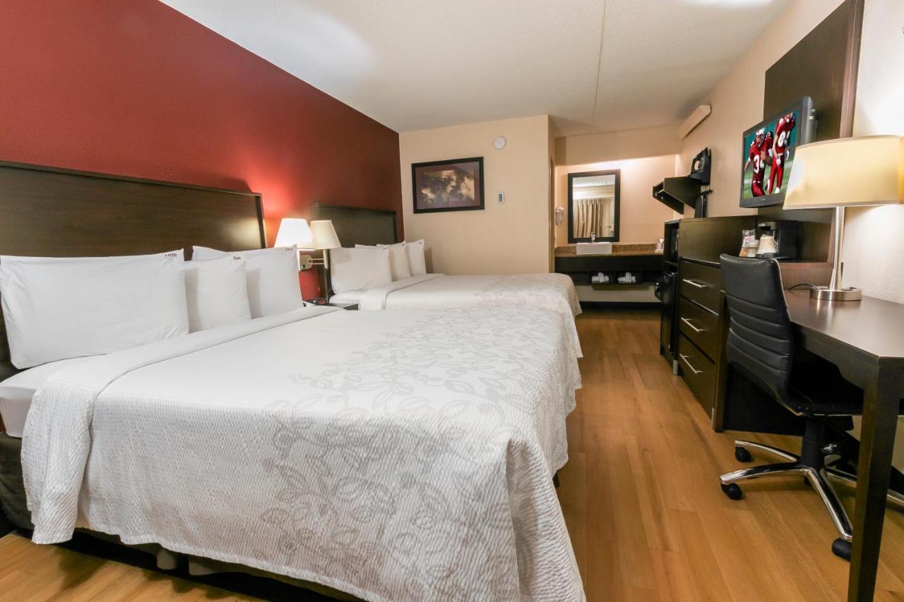 Red Roof Inn Plus+ סטייטסוויל מראה חיצוני תמונה