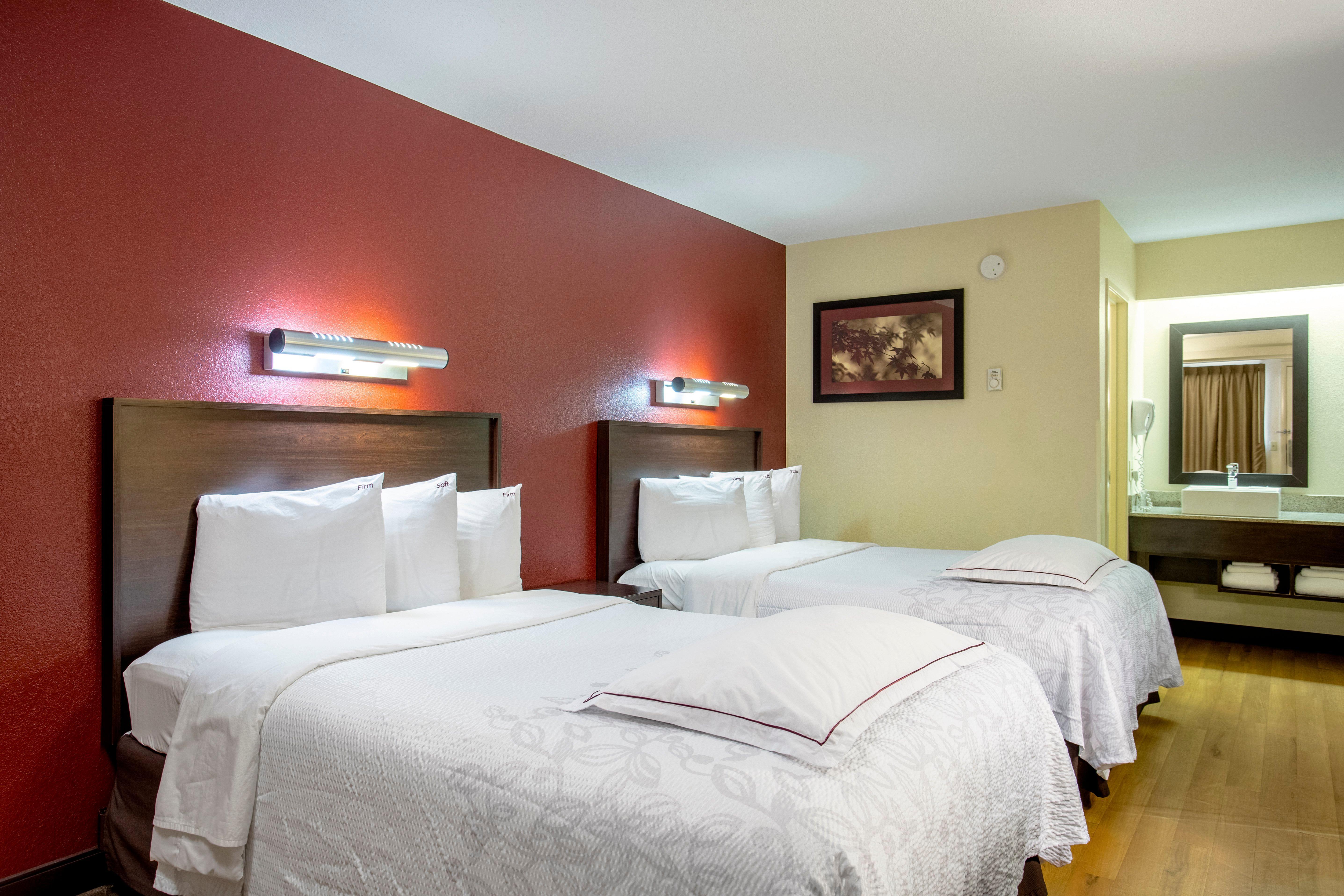Red Roof Inn Plus+ סטייטסוויל מראה חיצוני תמונה