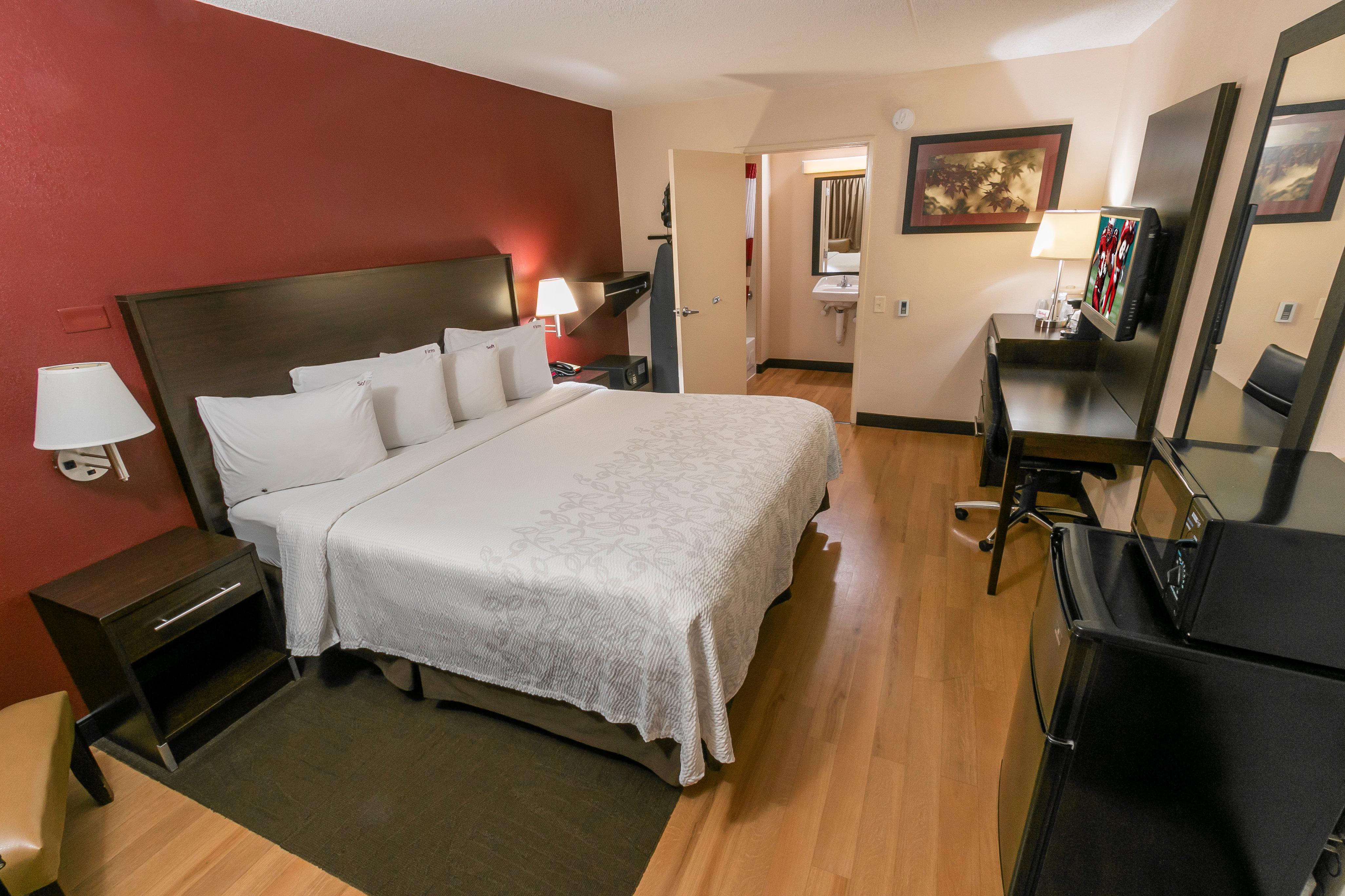 Red Roof Inn Plus+ סטייטסוויל מראה חיצוני תמונה