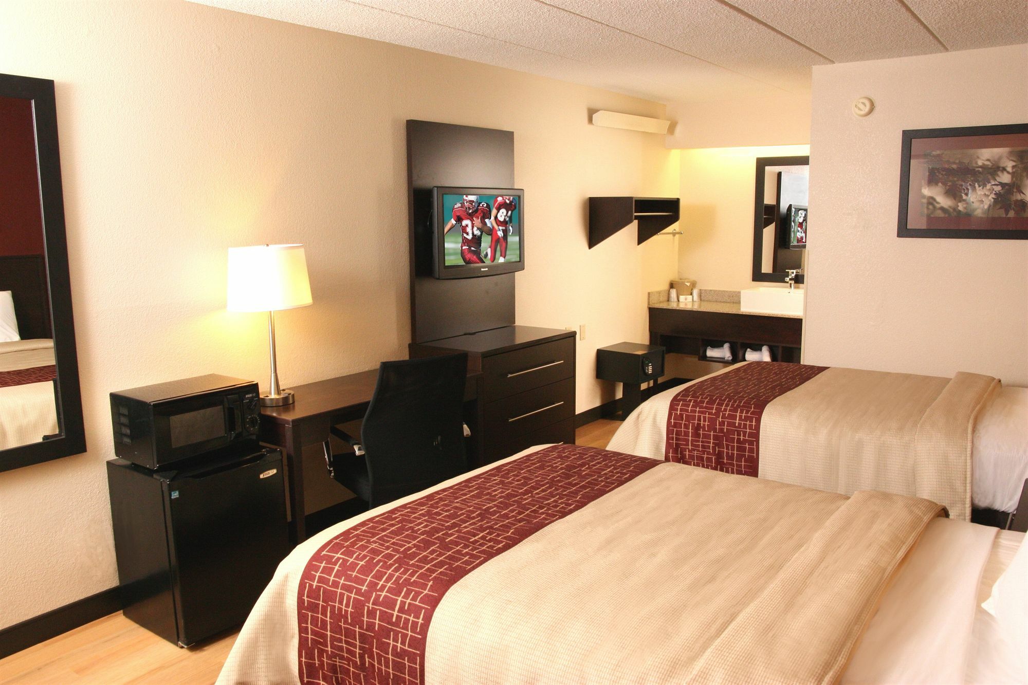 Red Roof Inn Plus+ סטייטסוויל מראה חיצוני תמונה